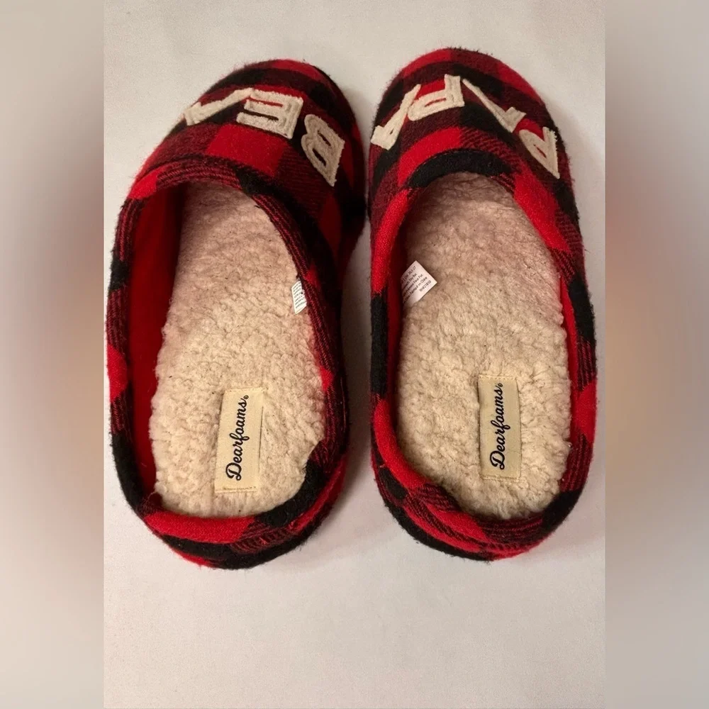 Dearfoams Men’s Plaid Red and Black PAPA BEAR Slippers Sz M 8-9